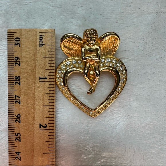 Vintage Givenchy Cherub Angel on heart brooch - Picture 4 of 10
